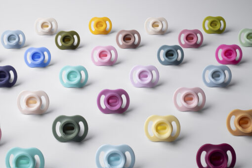 Tommee Tippee Ultra-Light Silicone Soother 6-18m - Unisex - Image 9