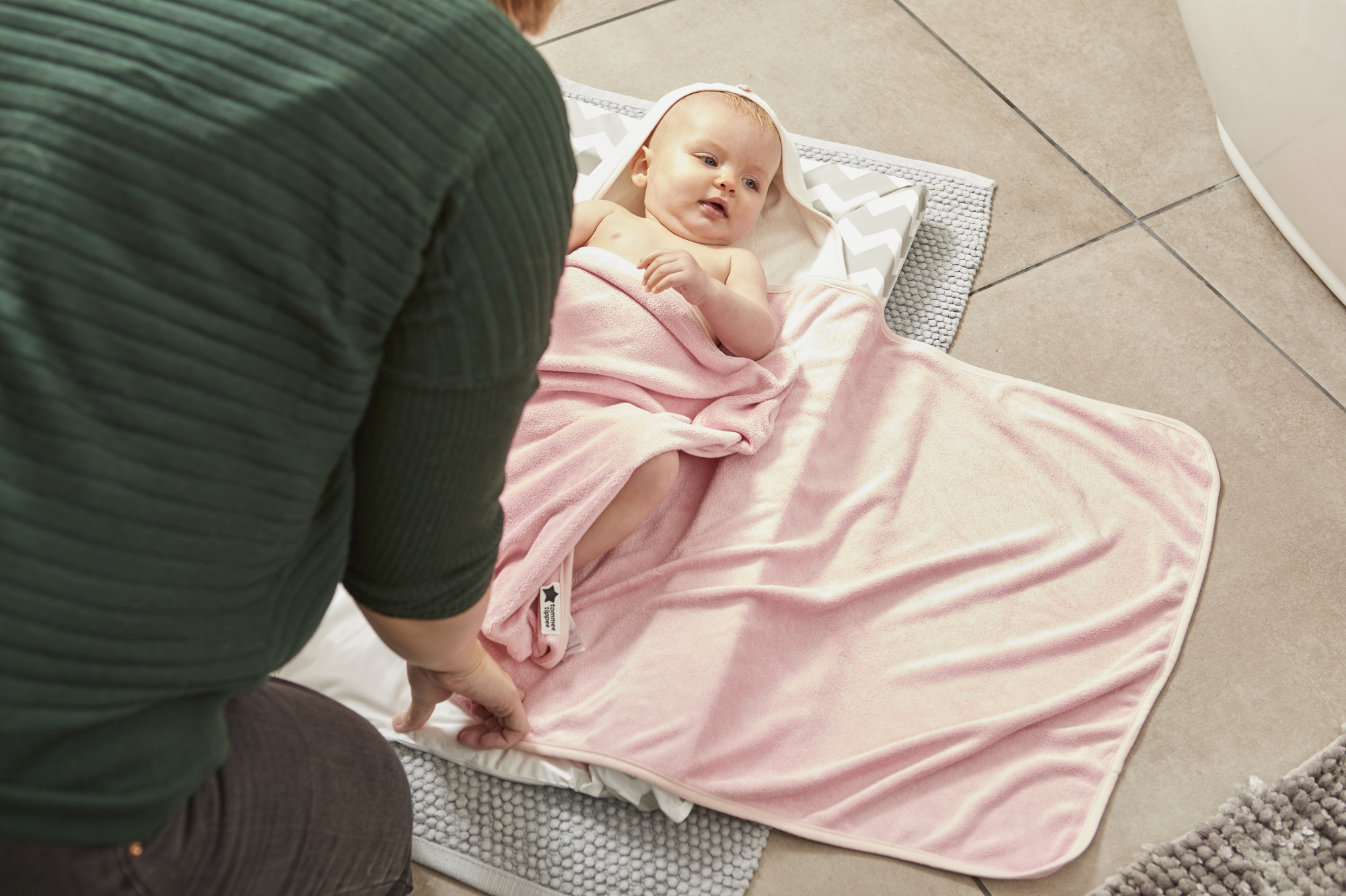 GROTOWEL PENNY PENGUIN - Image 2